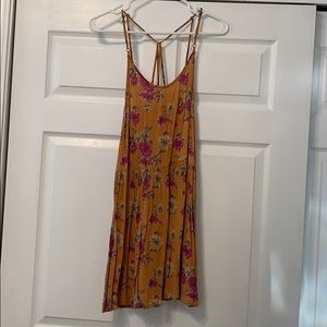 Super cute dress!